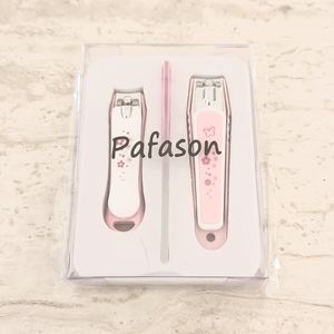 NWT Pafason Pink/white/silver floral hand and toenail clipper set. One size.
